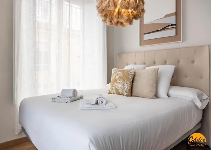 Carpenter's By Time * Cadiz