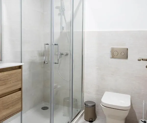 Carpenter's By Time Apartment *